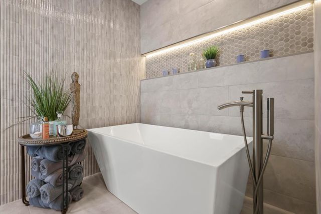 3605 S Lake Drive, Boynton Beach, FL 33435