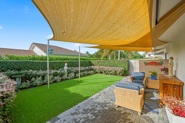 3605 S Lake Drive, Boynton Beach, FL 33435