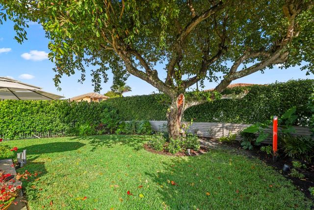 3605 S Lake Drive, Boynton Beach, FL 33435