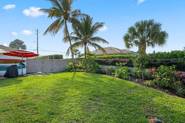 3605 S Lake Drive, Boynton Beach, FL 33435