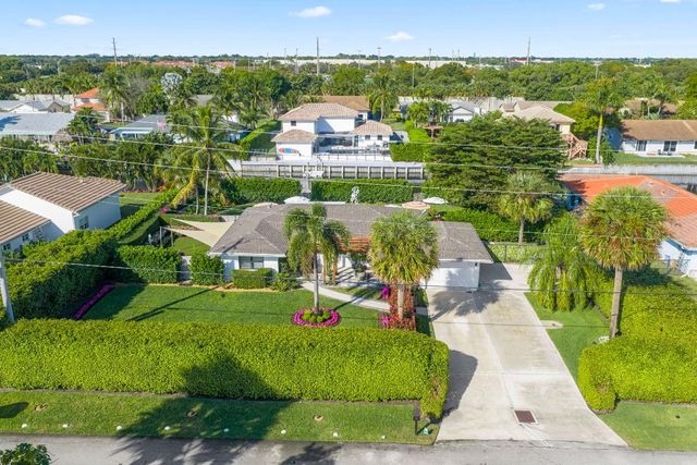 3605 S Lake Drive, Boynton Beach, FL 33435