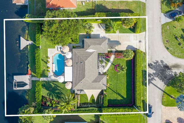 3605 S Lake Drive, Boynton Beach, FL 33435