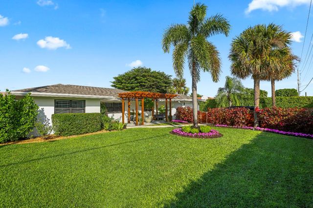 3605 S Lake Drive, Boynton Beach, FL 33435