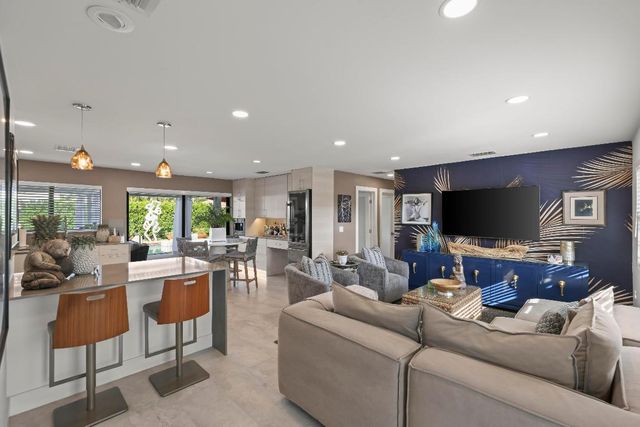 3605 S Lake Drive, Boynton Beach, FL 33435