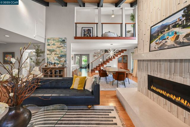 165 Springside Rd, Walnut Creek, CA 94597