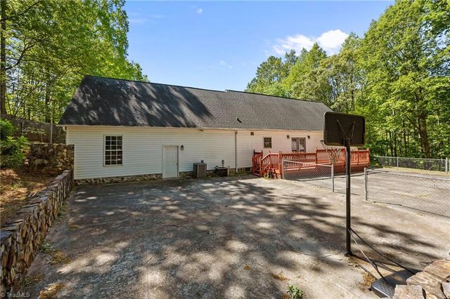 4175 Spainhour Mill Road, Tobaccoville, NC 27050