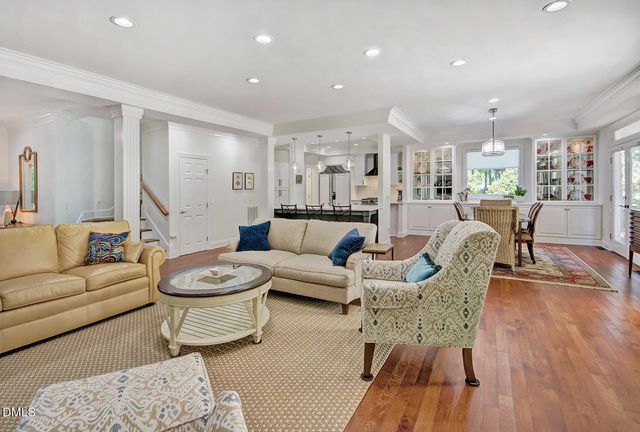 60142 Davie, Chapel Hill, NC 27517