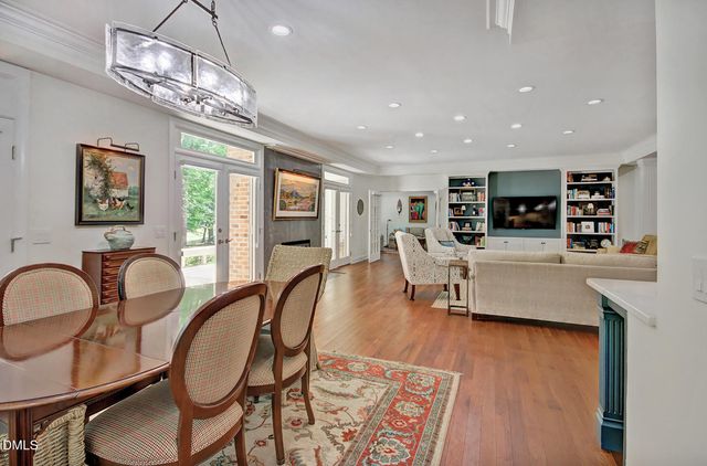 60142 Davie, Chapel Hill, NC 27517