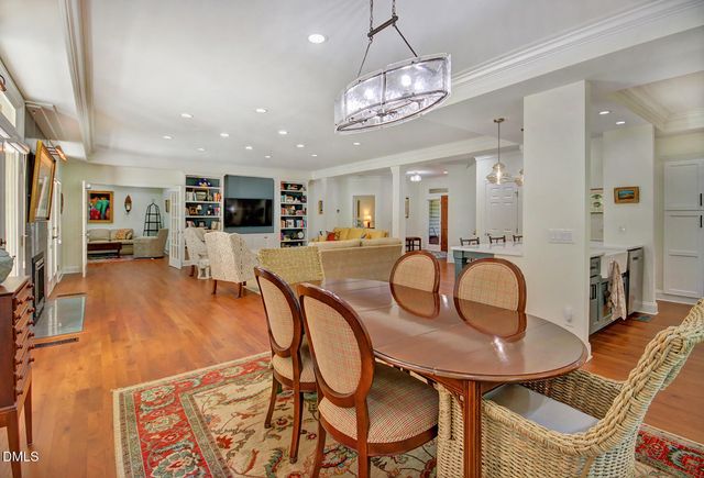 60142 Davie, Chapel Hill, NC 27517