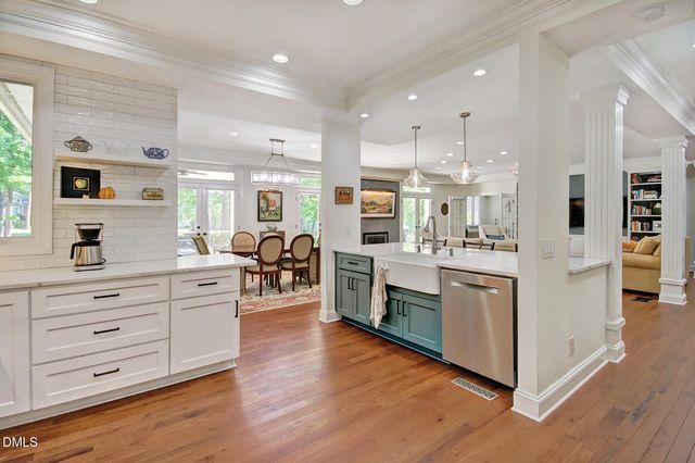 60142 Davie, Chapel Hill, NC 27517