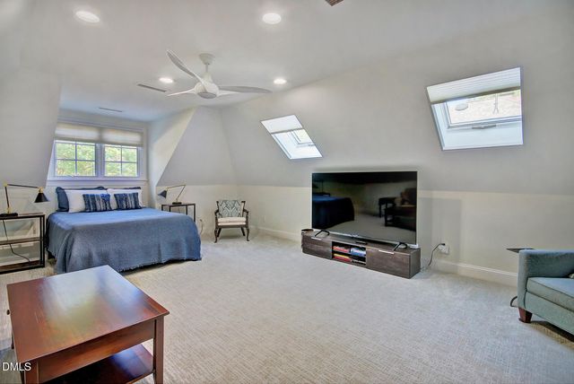 60142 Davie, Chapel Hill, NC 27517