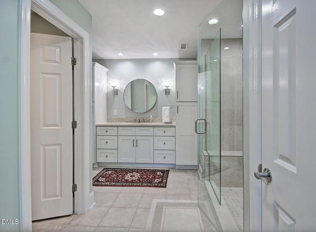 60142 Davie, Chapel Hill, NC 27517