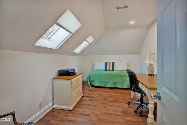 60142 Davie, Chapel Hill, NC 27517