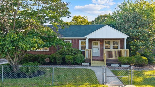 602 Woodside Avenue, Fountain Inn, SC 29644
