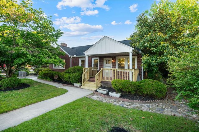602 Woodside Avenue, Fountain Inn, SC 29644