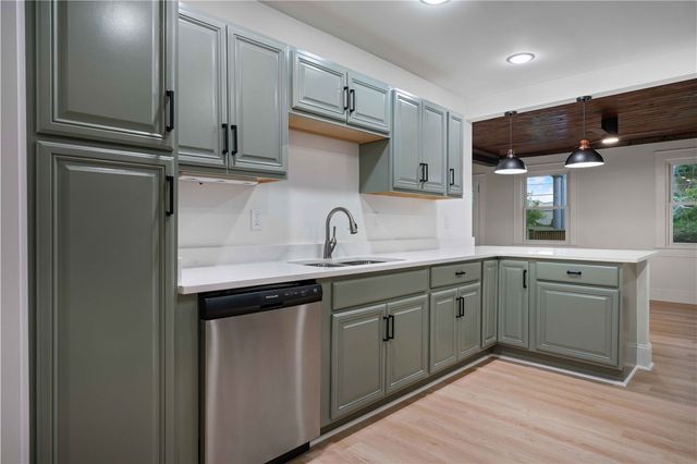 602 Woodside Avenue, Fountain Inn, SC 29644