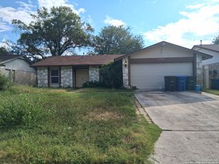 6835 Mickey Mantle, San Antonio, TX 78240