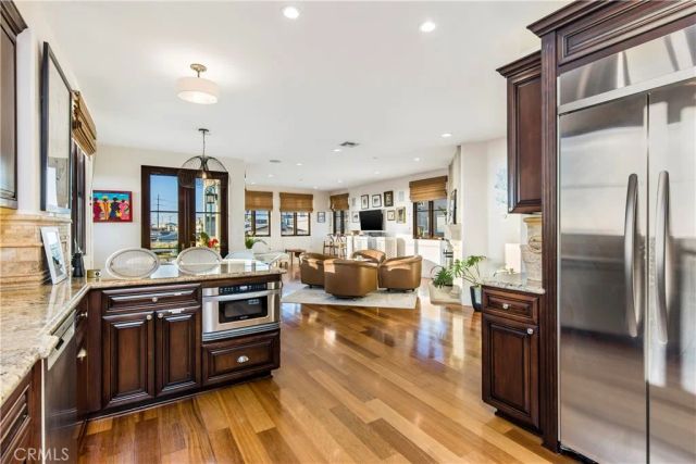320 33rd, Manhattan Beach, CA 90266