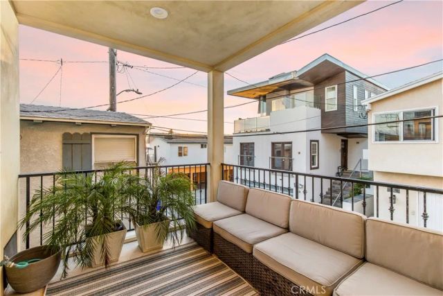 320 33rd, Manhattan Beach, CA 90266
