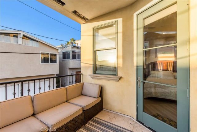 320 33rd, Manhattan Beach, CA 90266