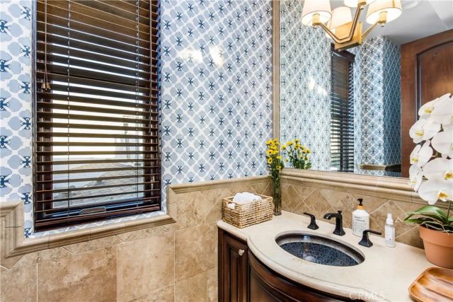 320 33rd, Manhattan Beach, CA 90266