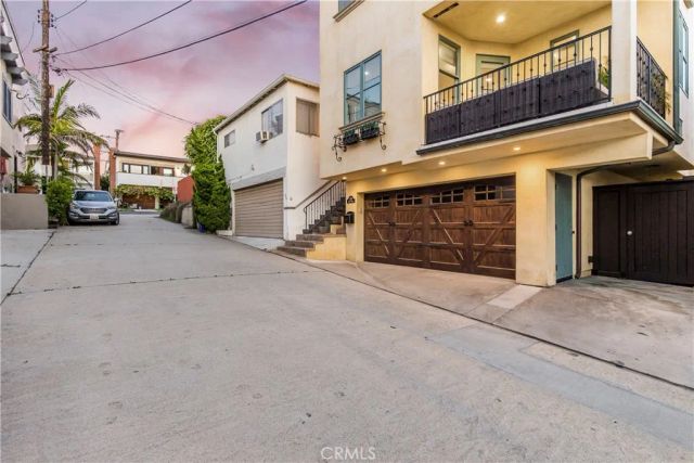 320 33rd, Manhattan Beach, CA 90266