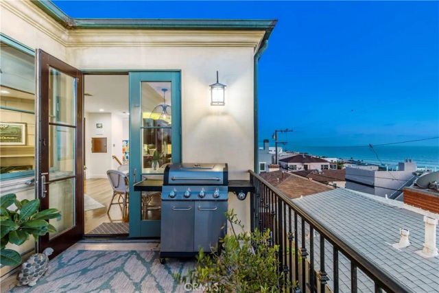 320 33rd, Manhattan Beach, CA 90266