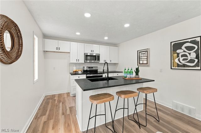 3117 Bailey Road, Cuyahoga Falls, OH 44221