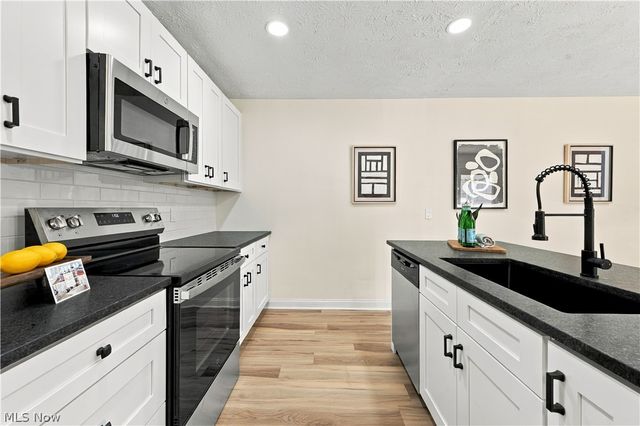 3117 Bailey Road, Cuyahoga Falls, OH 44221
