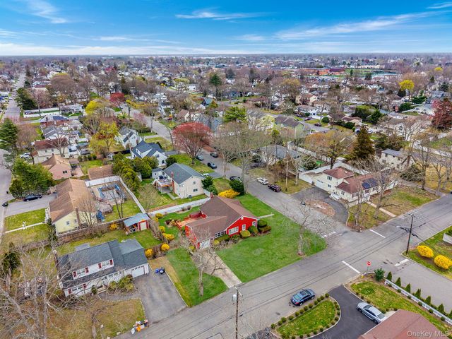 199 Gleeland Street, Deer Park, NY 11729