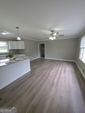 360 Pinkney Street, Winder, GA 30680