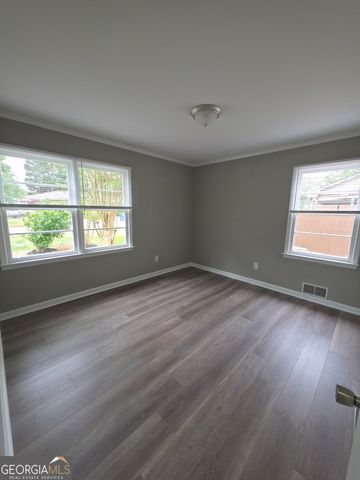 360 Pinkney Street, Winder, GA 30680