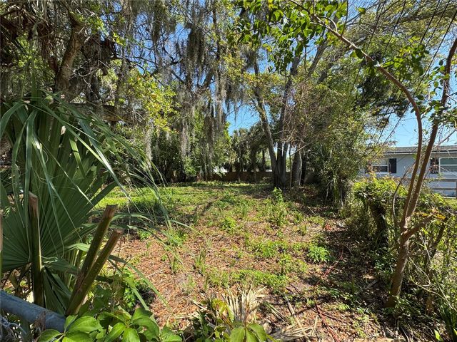 1127 MARTHA DRIVE, Daytona Beach, FL 32114