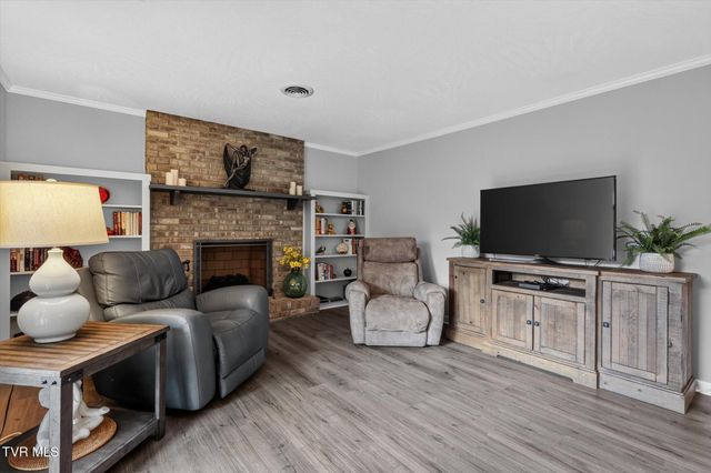 1607 Seward Drive, Johnson City, TN 37604