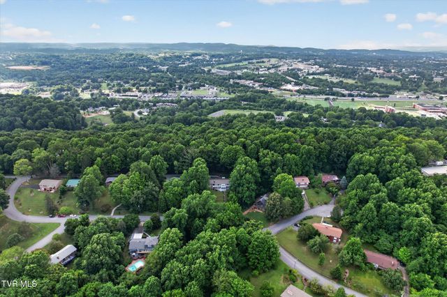 1607 Seward Drive, Johnson City, TN 37604