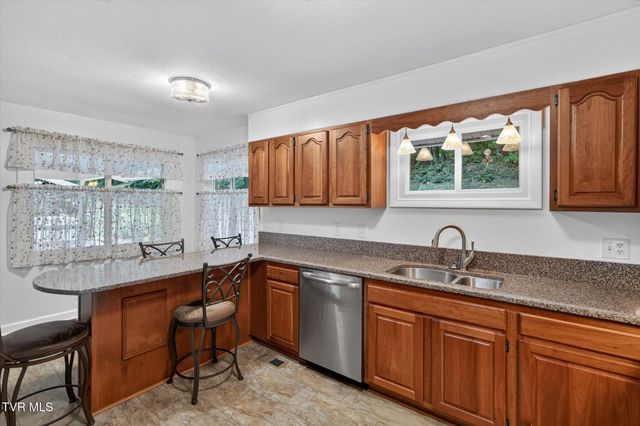 1607 Seward Drive, Johnson City, TN 37604