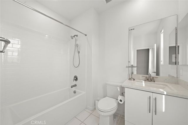 144 Paramount, Irvine, CA 92618