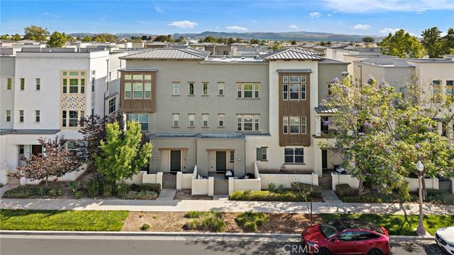 144 Paramount, Irvine, CA 92618