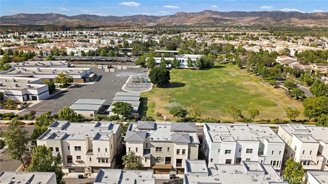 144 Paramount, Irvine, CA 92618