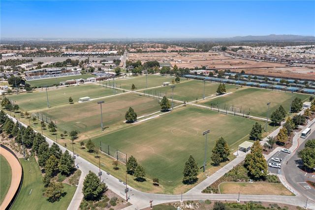144 Paramount, Irvine, CA 92618