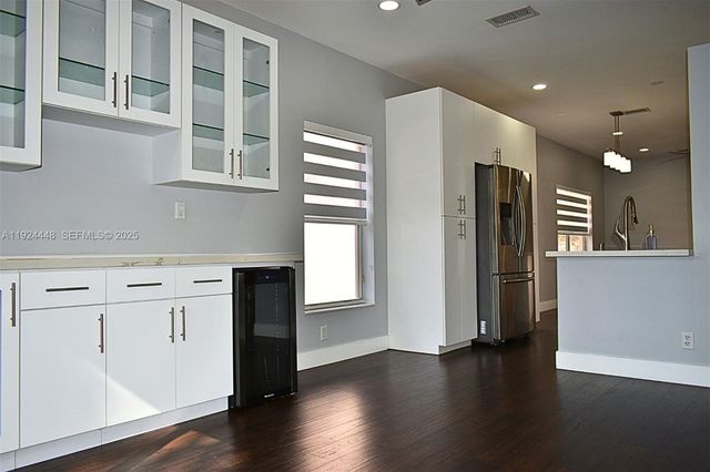 6254 NW 38th Dr, Coral Springs, FL 33067