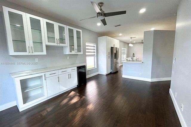 6254 NW 38th Dr, Coral Springs, FL 33067