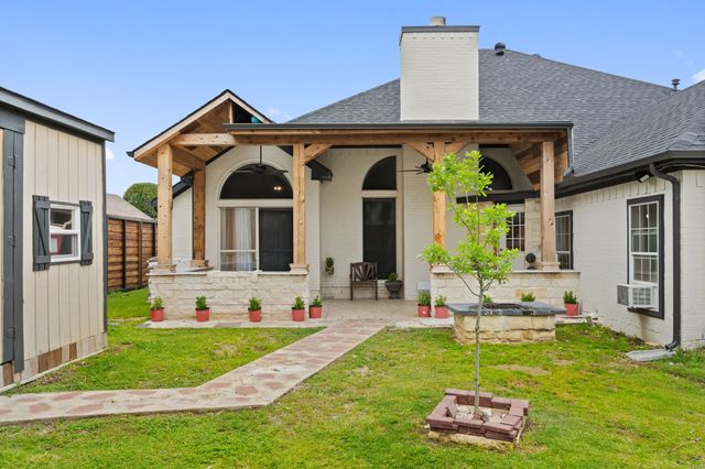 925 Micarta Drive, Mesquite, TX 75181