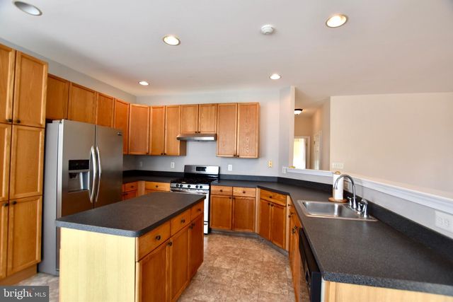 8 ASTER DRIVE, Sicklerville, NJ 08081