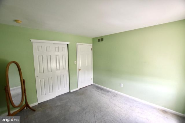 8 ASTER DRIVE, Sicklerville, NJ 08081