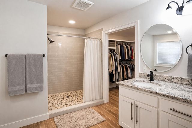 804 E 7th Street, Grove, OK 74344