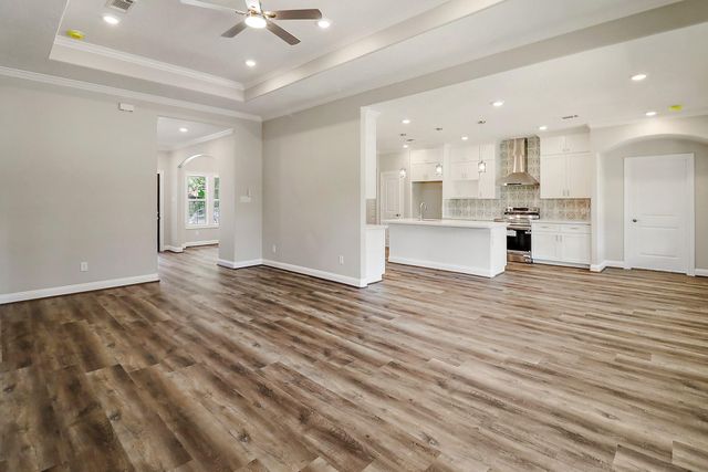 1811 Round Wind Trail, Crosby, TX 77532