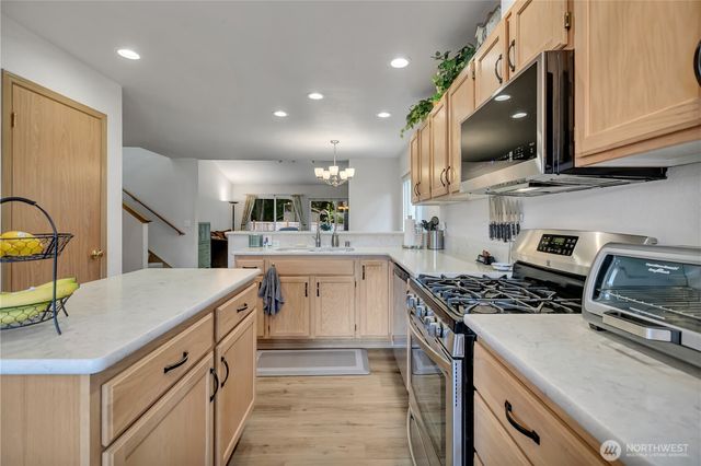 3630 Silver Maple Court SE, Lacey, WA 98503