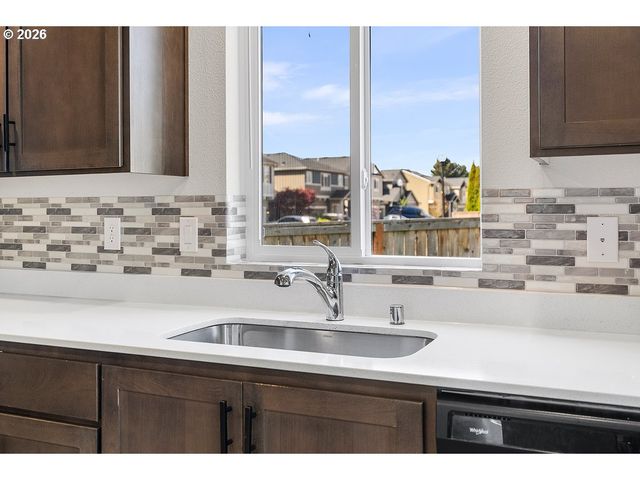 12402 Ne 109TH Cir, Vancouver, WA 98682