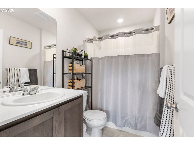 12402 Ne 109TH Cir, Vancouver, WA 98682